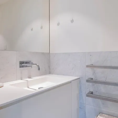 Alfama 3Br With Terrace By Lovelystay *