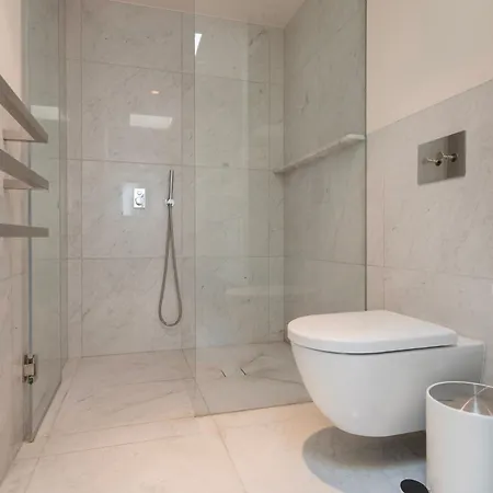 Alfama 3Br With Terrace By Lovelystay *