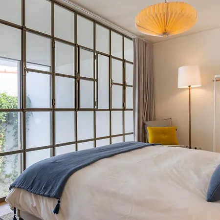 Alfama 3Br With Terrace By Lovelystay