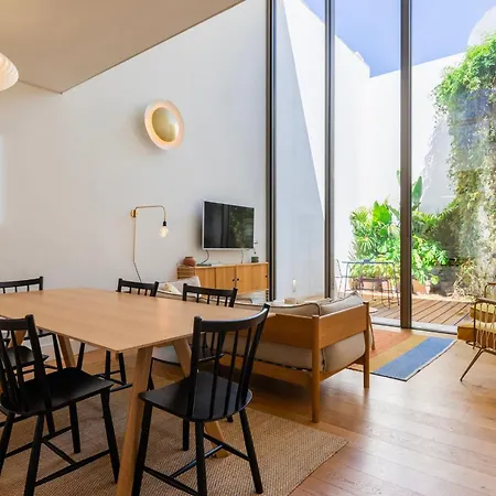 Alfama 3Br With Terrace By Lovelystay